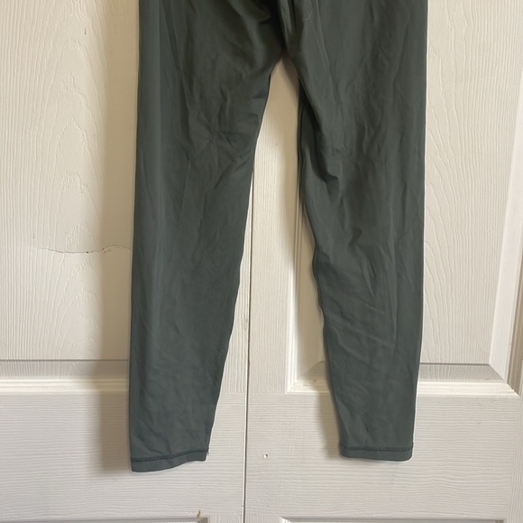 Aerie chill play move high waisted leggings - Picture 3 of 4